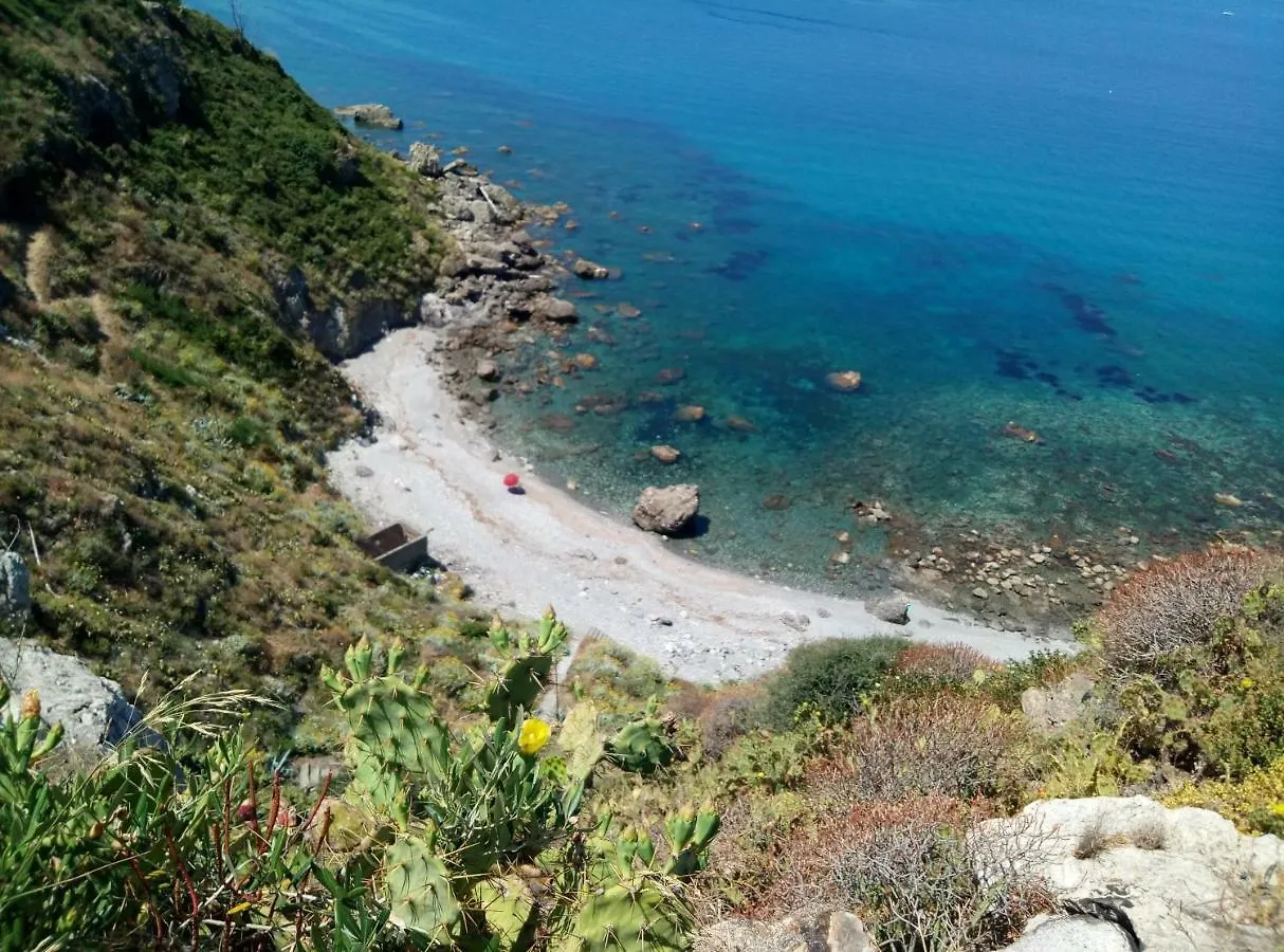 Residence Covo degli Dei Milazzo 0*,  Italia