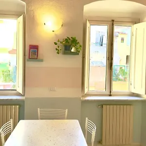 Tra Mare E Città , Livorno Italia
