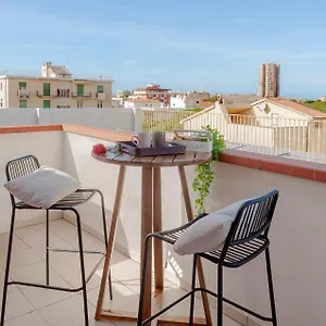Attico In Centro - Parcheggio Gratuito , Livorno Italia